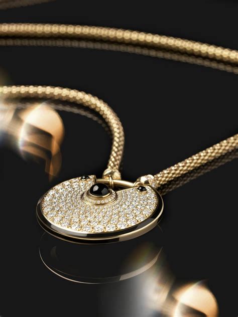 amulette de cartier